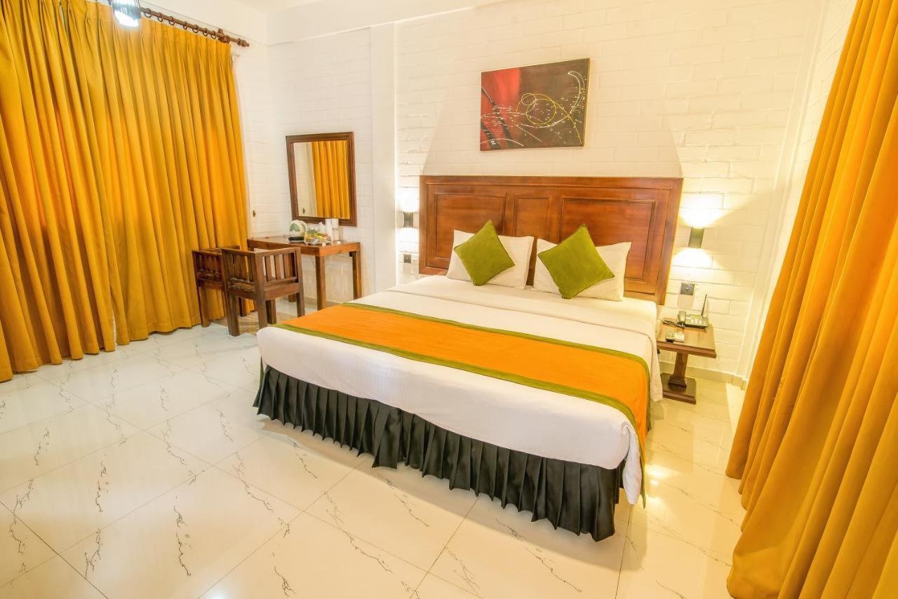 Mahanuge Hotel פולונרואה מראה חיצוני תמונה