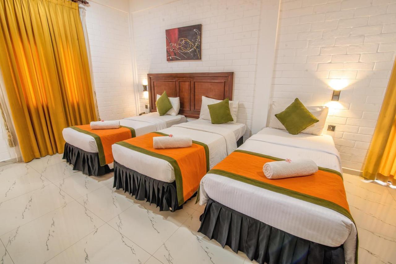 Mahanuge Hotel פולונרואה מראה חיצוני תמונה