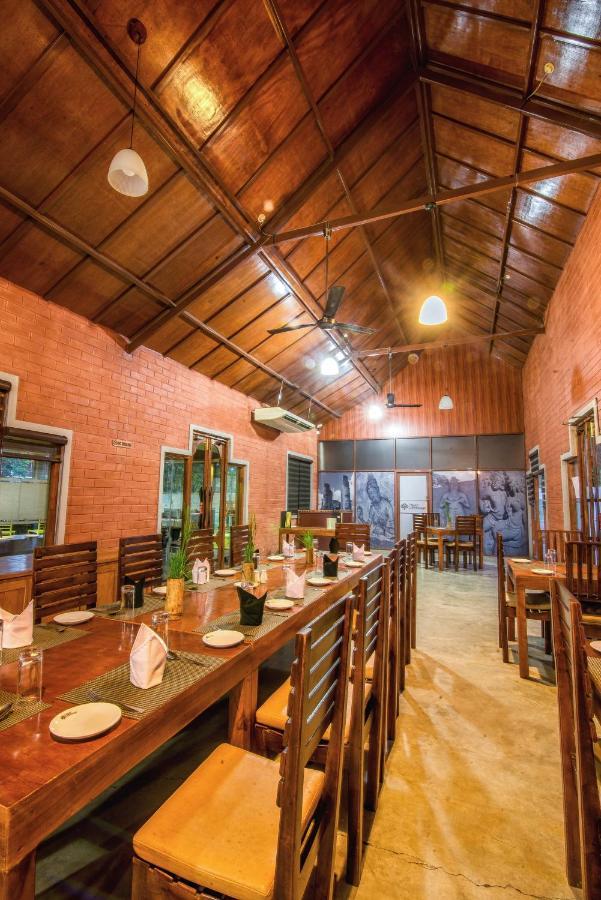 Mahanuge Hotel פולונרואה מראה חיצוני תמונה